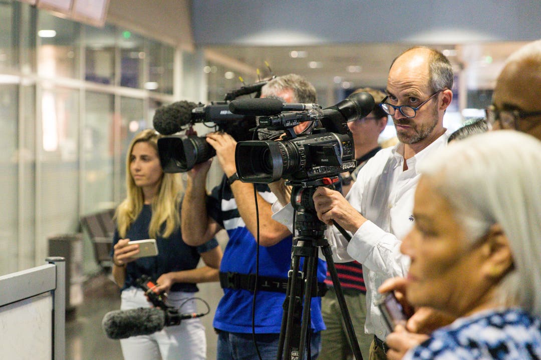 Journalisten am Basler Euro-Airport.