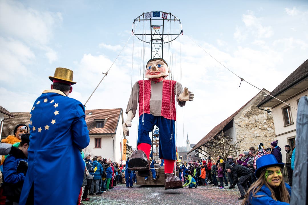 2015: Schweiz, Marionette Europas.