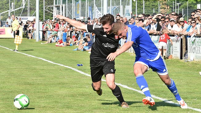 Mit zunehmender Dauer war der Cupfinal der Aktiven zwischen Bellach und dem Türkischen SC Solothurn ein zäher Kampf.