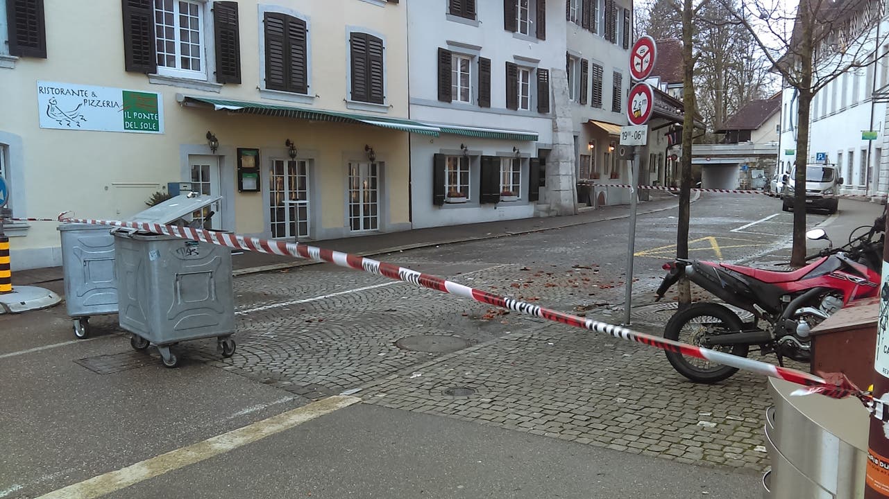 Wegen herabstürzender Ziegel war der Obere Winkel in Solothurn gesperrt.