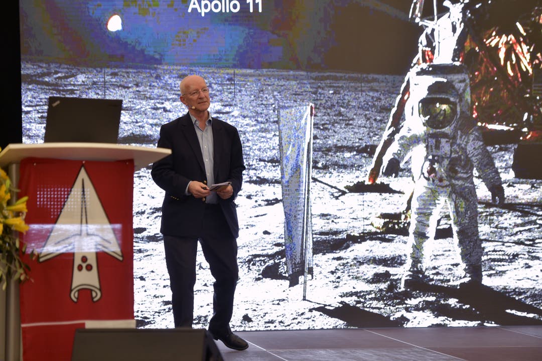 Der Schweizer Astronaut Claude Nicollier berichtet von seinen Erlebnissen