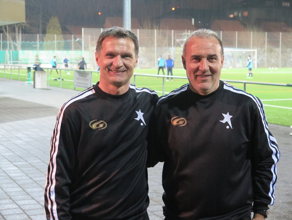 Dariusz Skrzypczak (links) im Trainerdress des FC Black Stars