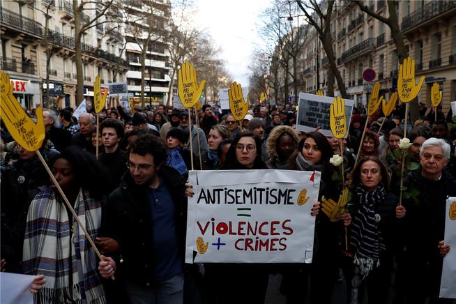 Protestmarsch gegen Antisemitismus in Paris. Gonzalo Fuentes/Reuters