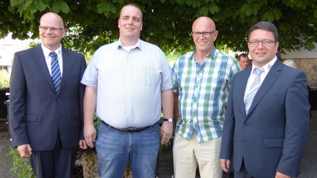 Wechsel im Verwaltungsrat (v.l.): Markus Schindelholz (verabschiedet), Stefan Fiechter (neues Mitglied), Roland Stampfli (verabschiedet), Thomas Fluri (Präsident).