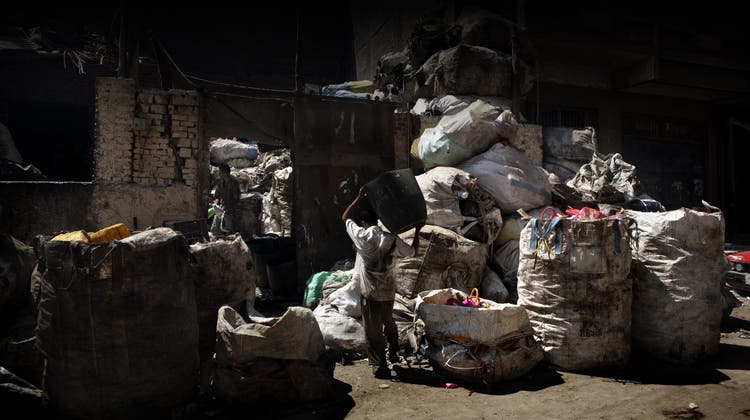 Der Abfall anderer ist ihre Lebensgrundlage: Eine Reise zu den armen Königen des Recyclings