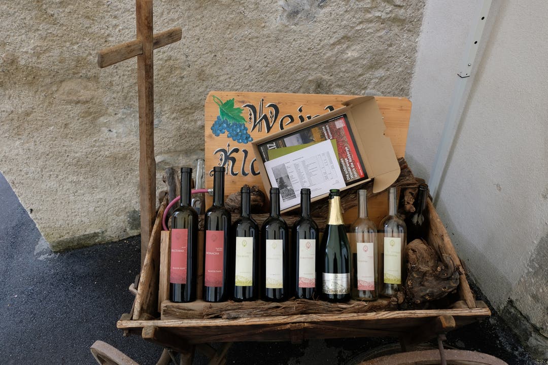 Auch das Kloster Fahr hat ein grosses Weinsortiment ...