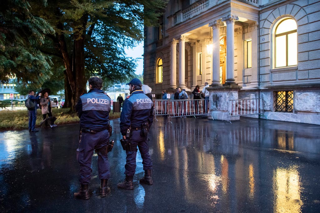 Zehn Männer aus dem Umfeld der Winterthurer An'Nur-Moschee sind verhaftet worden - sie sollen zwei Glaubensbrüder angegriffen haben.
