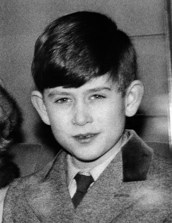 Prinz Charles, Januar 1957.