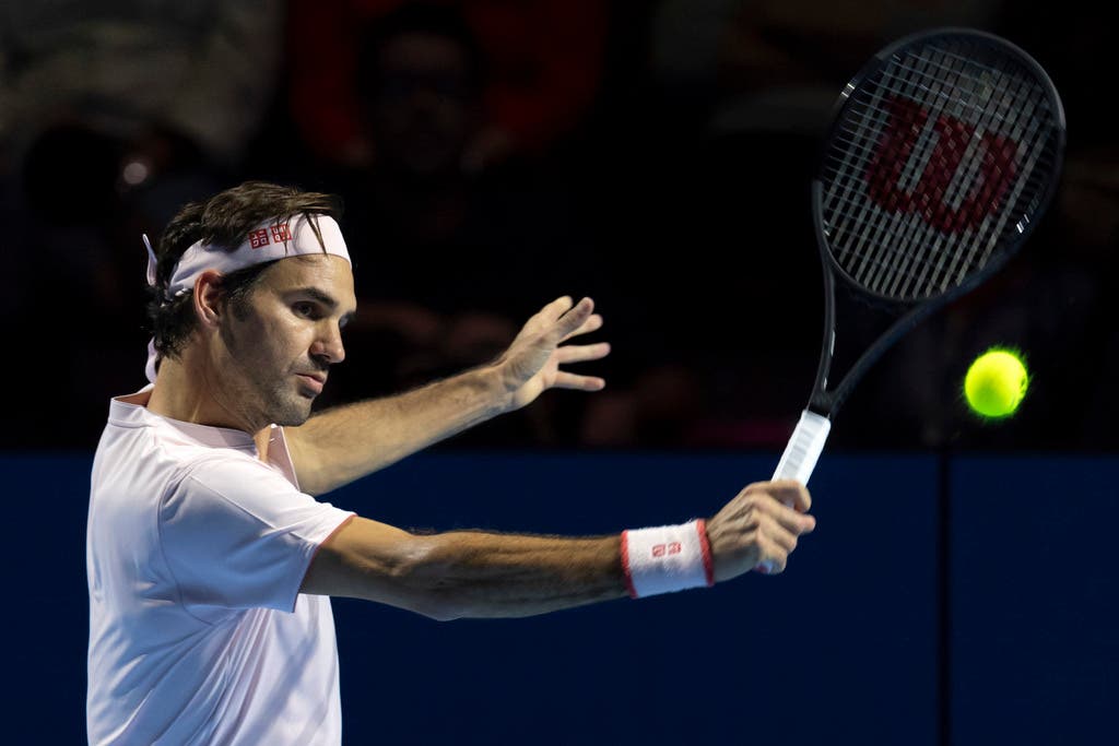 Roger Federer macht es dann richtig spannend. Der Schweizer bodigt trotz fünf zugelassenen Breaks...