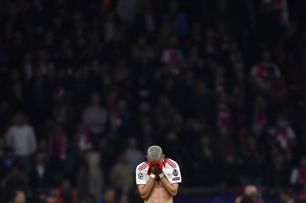Hakim Ziyech hat die Amsterdamer zwar mit einem herrlichen Tor 2:0 in Führung geschossen, aber am Schluss weinte auch er bittere Tränen.