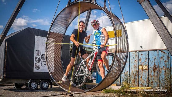 genius buch der rekorde mann isst fahrrad