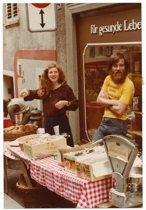 In den 1970er-Jahren eröffnete Felix Bugmann (r.) das «Haldelädeli» in Baden.