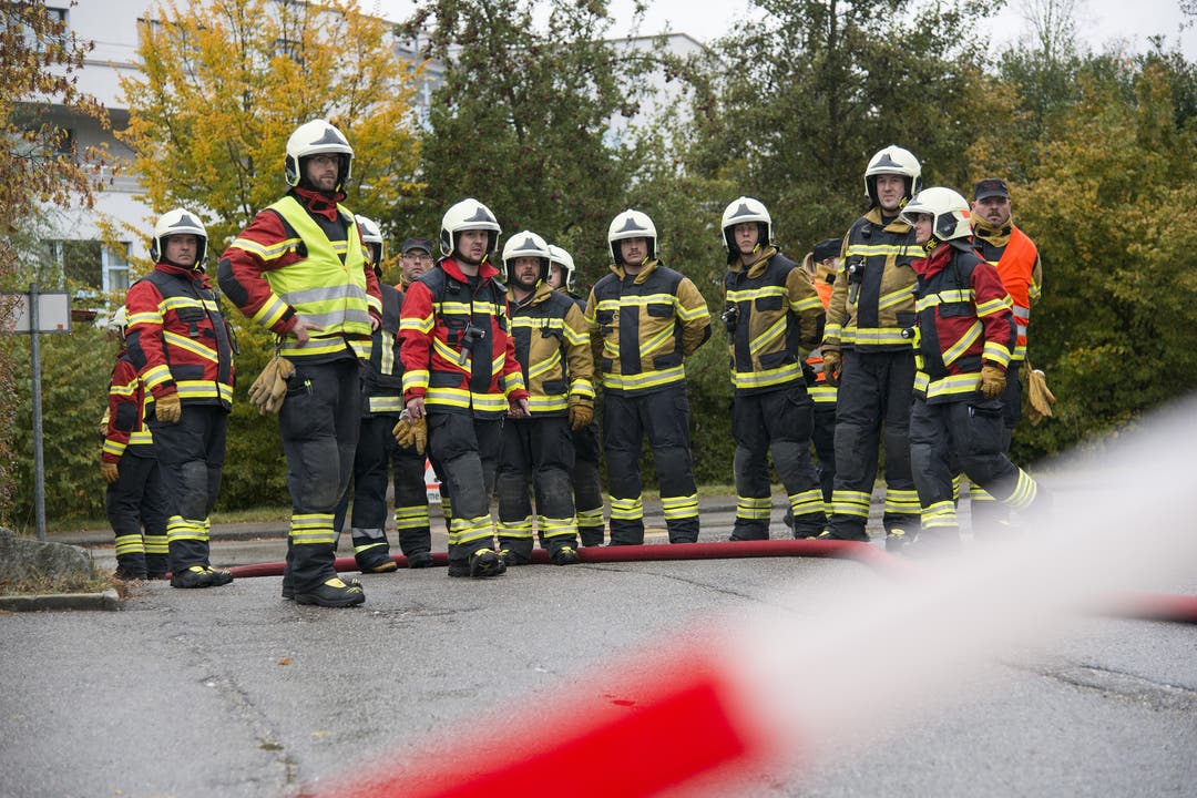 Feuerwehrübung auf der Schulanlage Gländ II in Gerlafingen