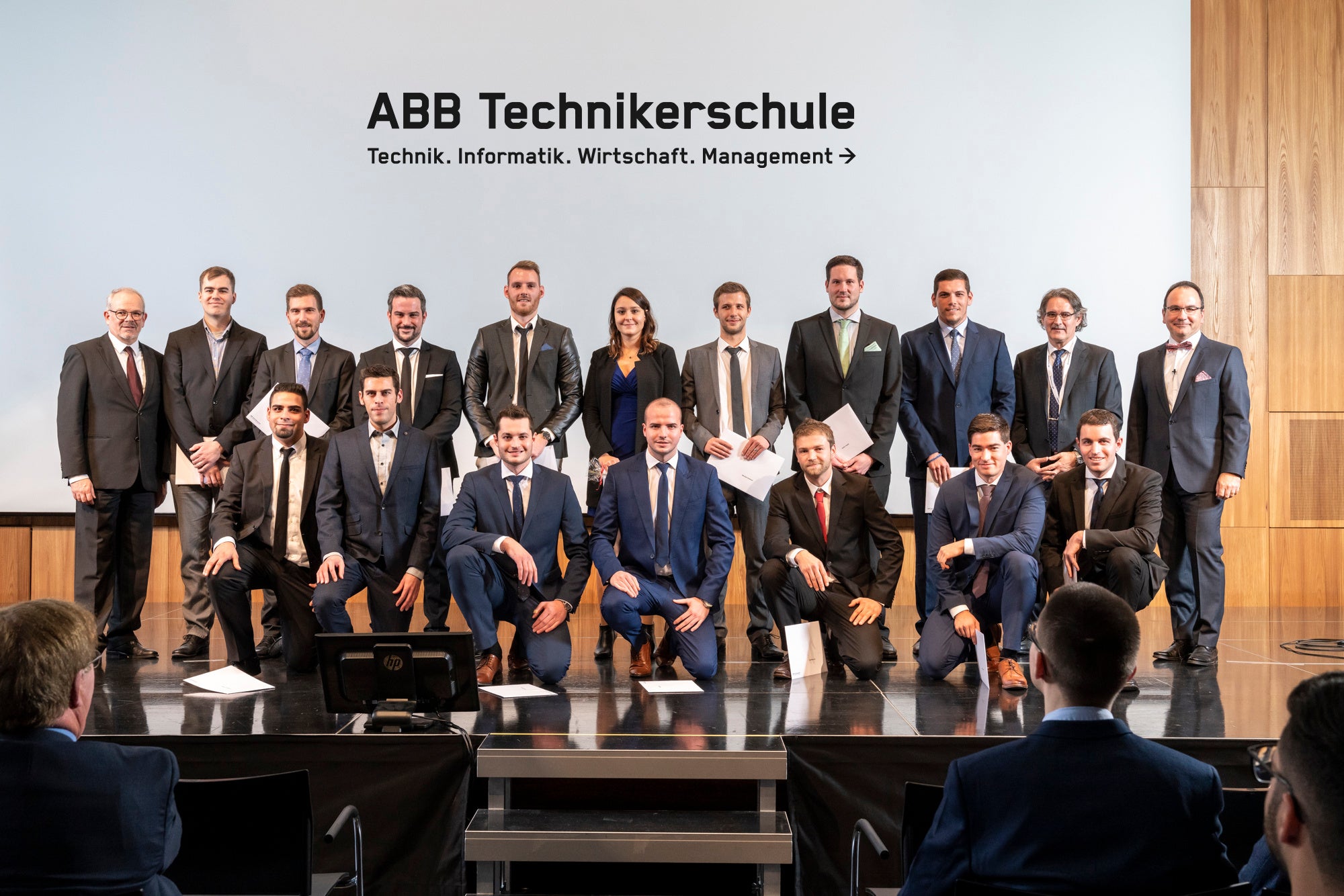 Bildstrecke - Diplomfeier ABB Technikerschule 2018