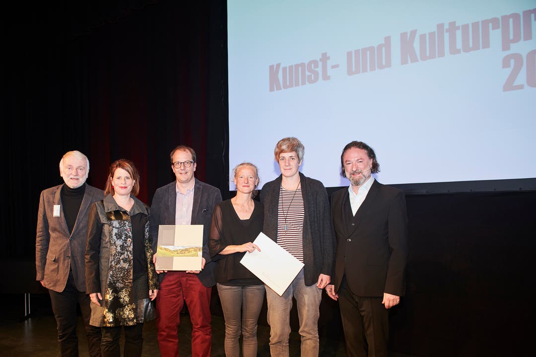 Verleihung Kunst- und Kulturpreise Kanton Solothurn 2018 Der Verein art i.g. erhielt den Preis für Kulturvermittlung (Laudator Roland Müller, links).