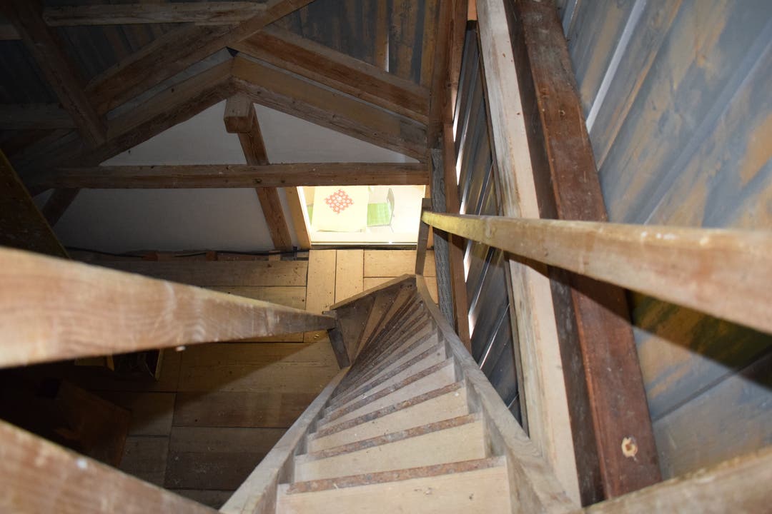 Originaltreppe im alten Silogebäude, wo die Gebrüder Kohler früher Zement mischten.