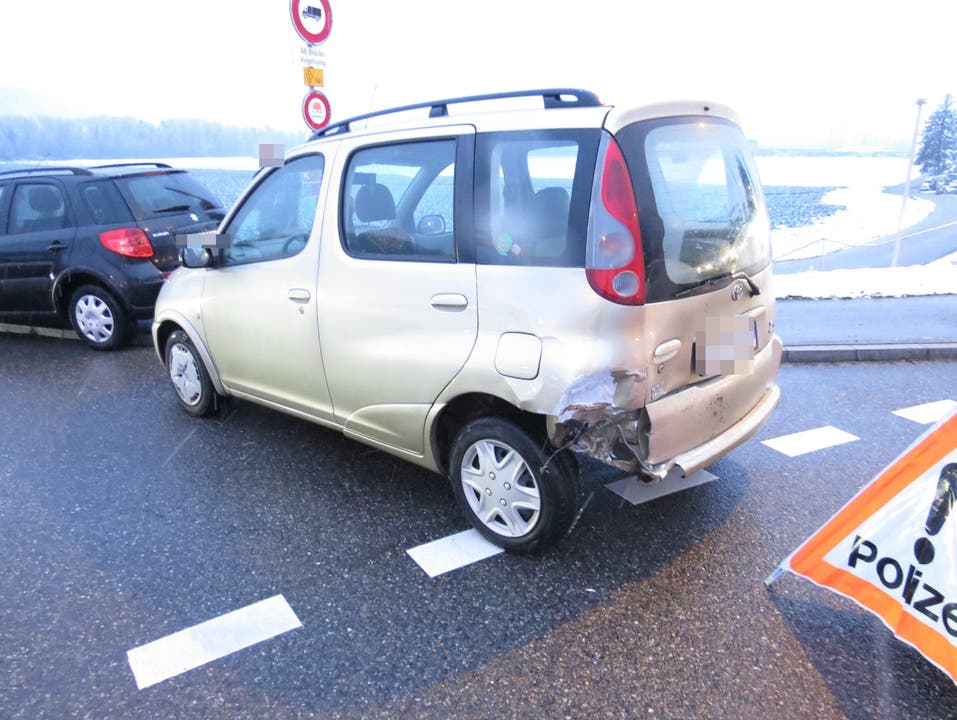 Brugg AG, 10. Januar: Auffahrkollision mit alkoholisiertem Unfallfahrer – das andere involvierte Auto.