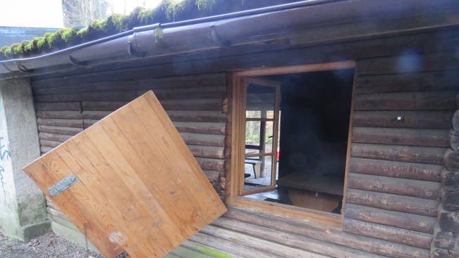 Abgebrannte Hütte in Baden