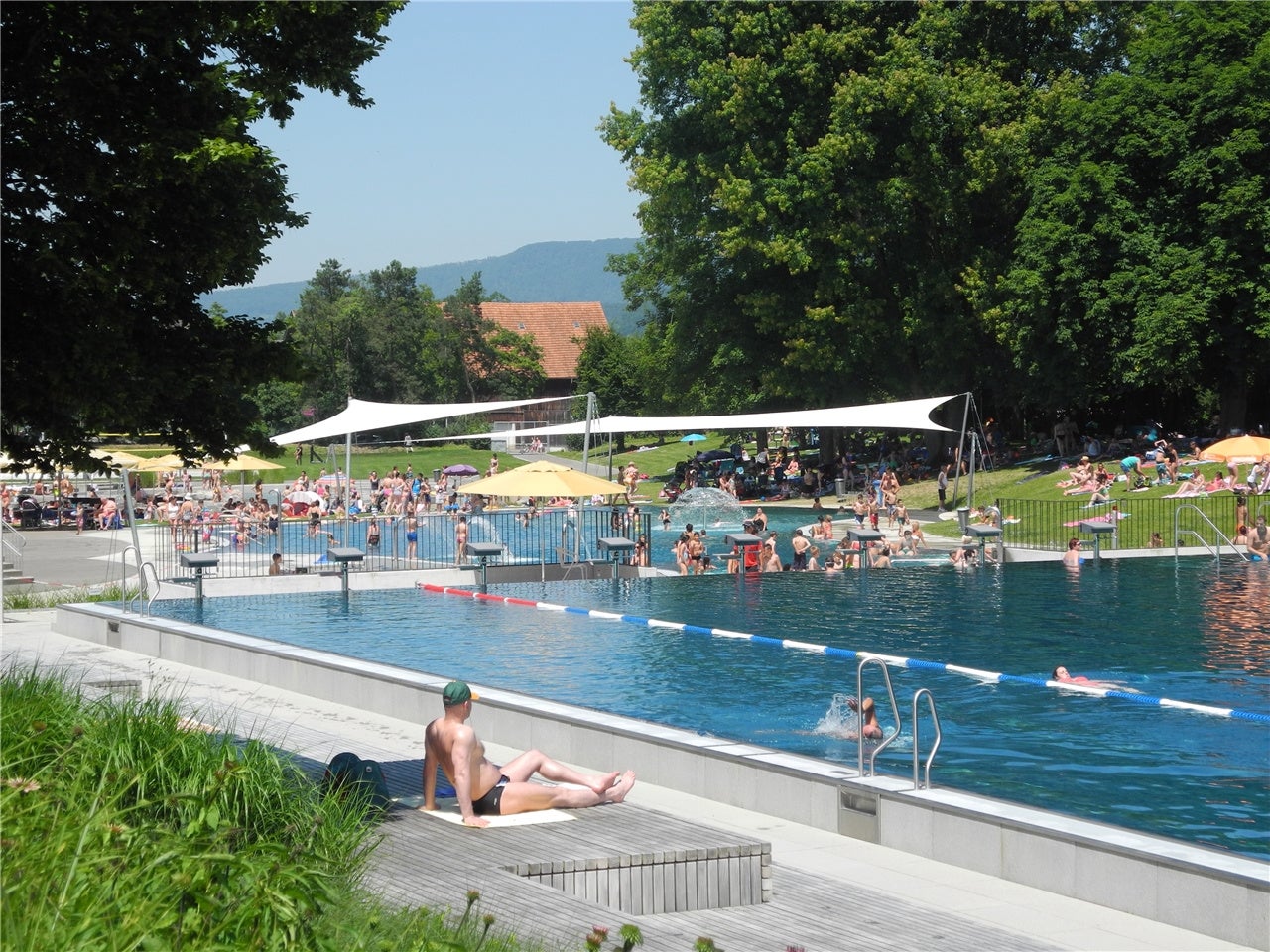 Dietikon - Dieser Umbau War Gold Wert: Das Schwimmbad Fondli Ist ...