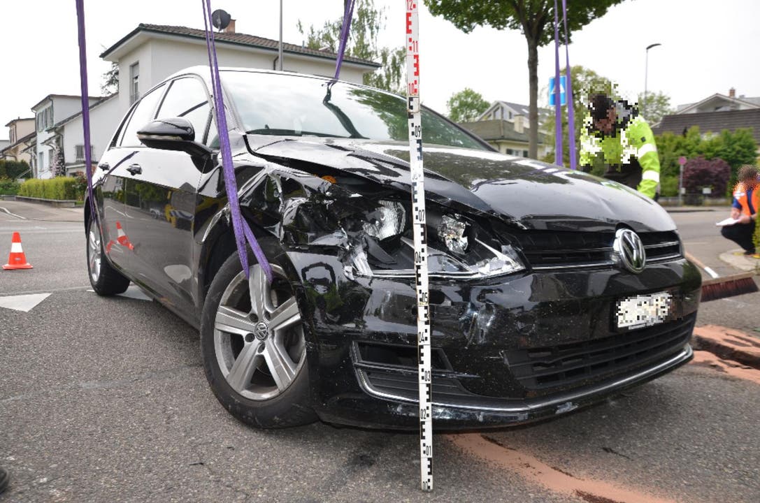 Allschwil BL, 17. Mai: Am Freitagmorgen ereignete sich auf der Spitzwaldstrasse in Allschwil ein Verkehrsunfall zwischen zwei Personenwagen. Eine Person wurde verletzt.