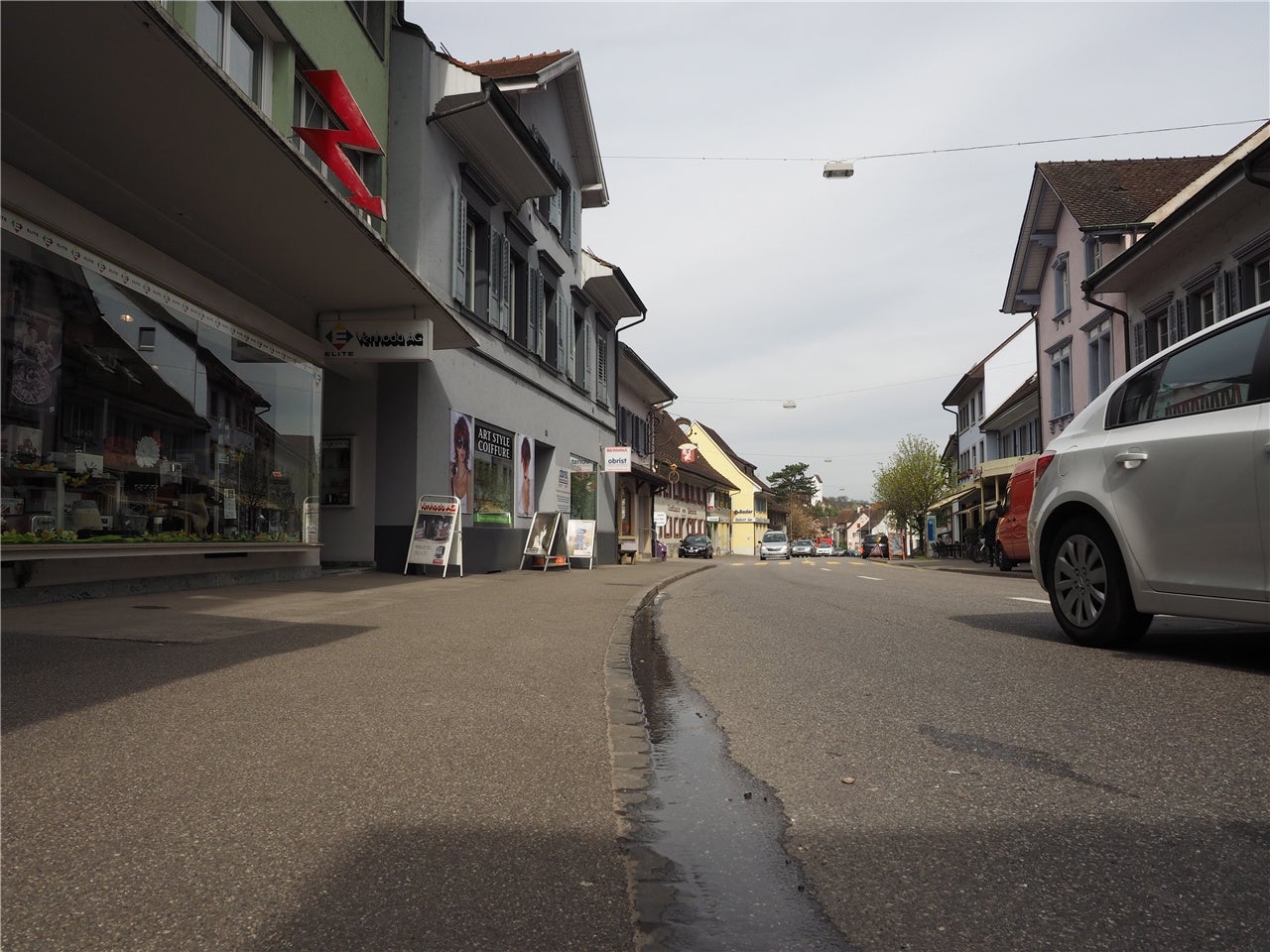 Debatte - Tempo 30 Auf Kantonsstrassen Spaltet Kanton Und Aargauer ...