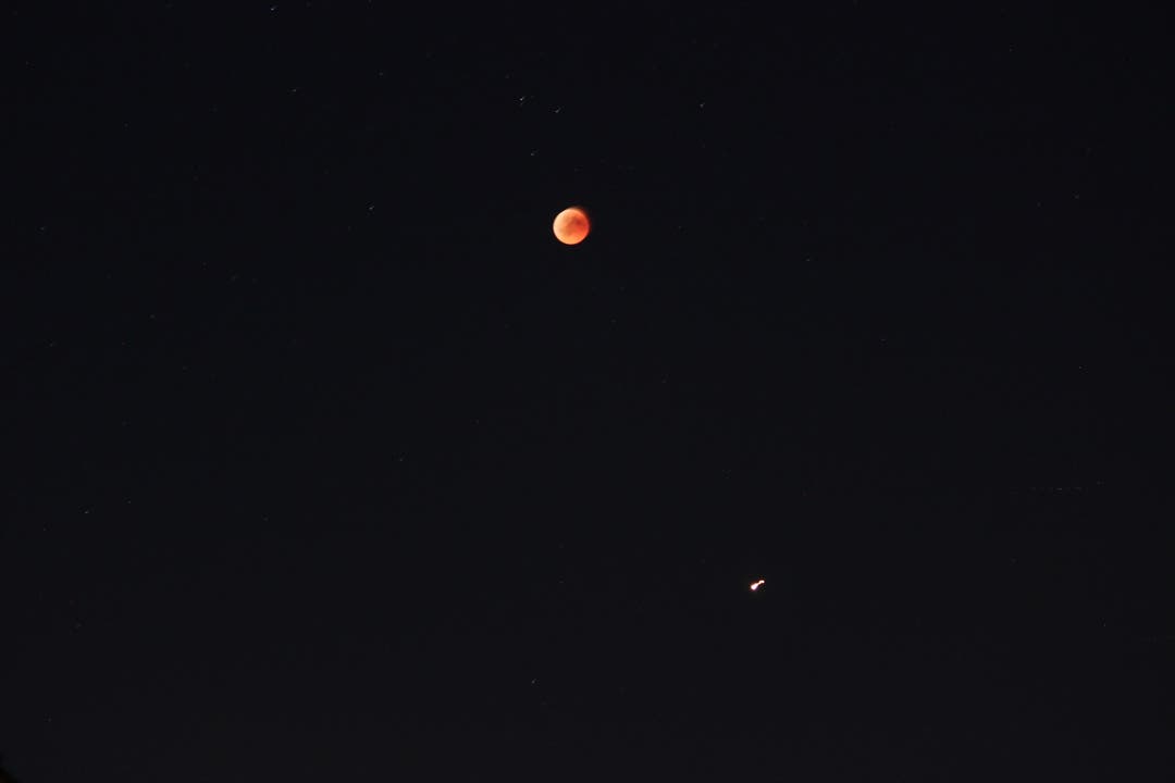 Mond mit Mars vom Chappeli aus gesehen