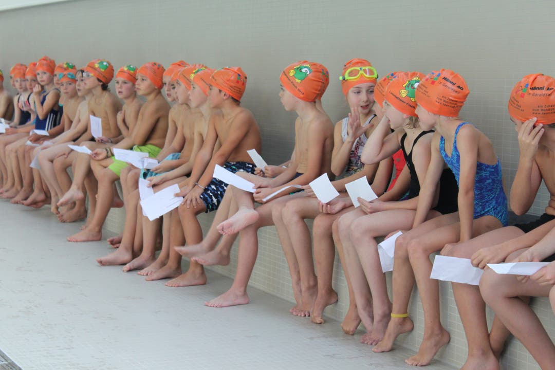 Sie schwimmt allen davon Für den regionalen Schwimmwettbewerb haben sich rund 130 Kinder angemeldet.