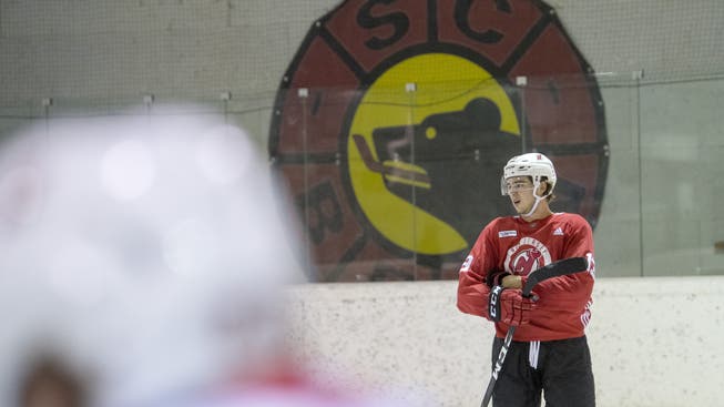 NHL-Superstar Nico Hischier im Training in Bern.