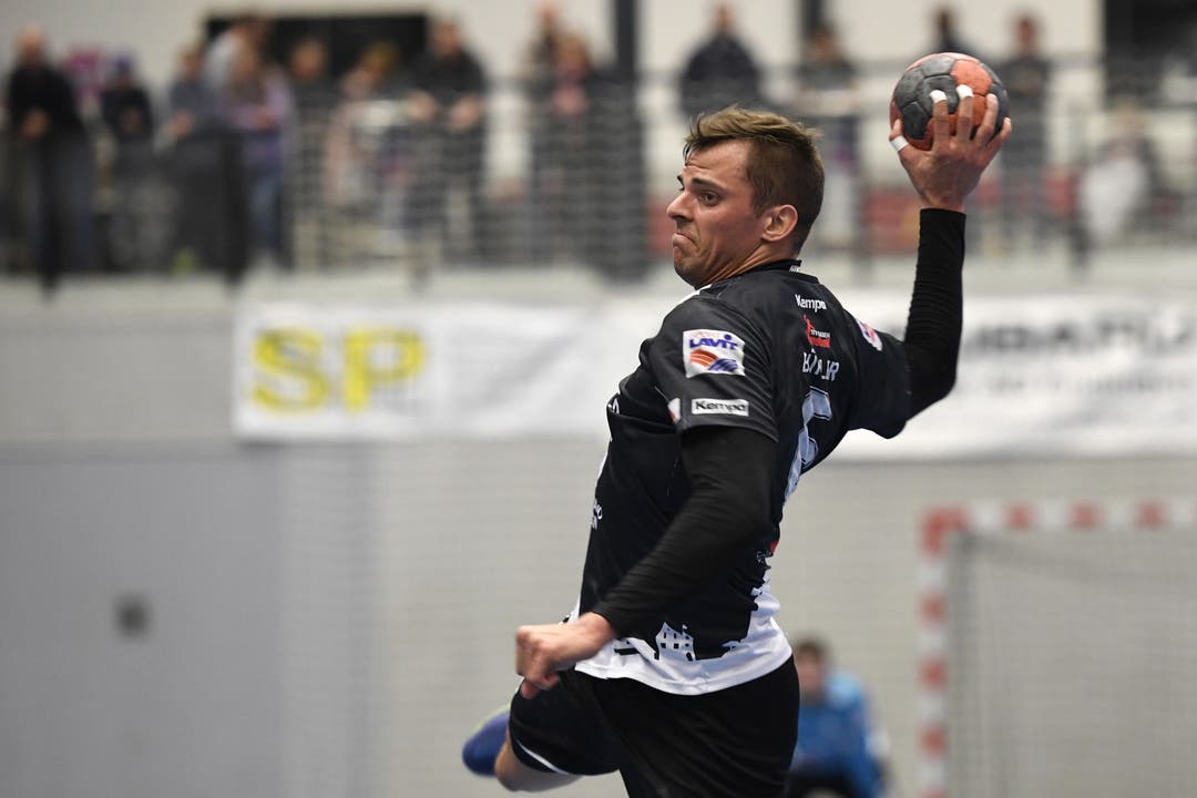 Handball, NLB: TV Endingen - STV Baden Pascal Bühler (STV Baden).