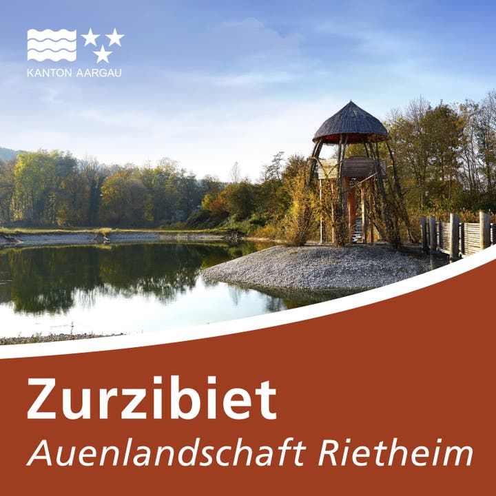 Auch ein touristisches Strassenschild macht Werbung für die besondere Auenlandschaft in Rietheim.