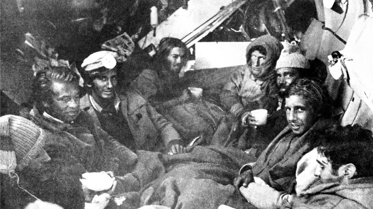 Während 72 Tagen diente der Rumpf des abgestürzten Flugzeugs den 16 Überlebenden als Unterkunft.