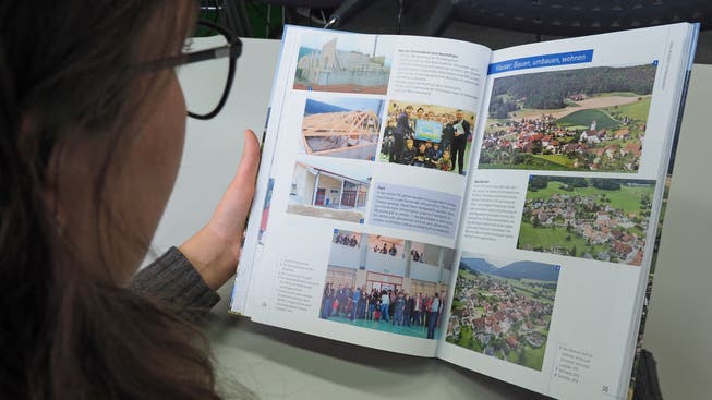 Wie sich die Gemeinde Laupersdorf in den letzten Jahren gewandelt hat, lässt sich in der Festschrift 1000&amp;50 Jahre Laupersdorf beobachten.