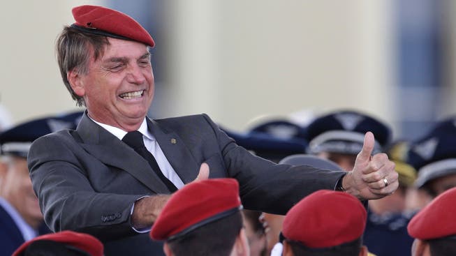 Der Präsidentschaftsanwärter sorgt in Brasilien für ein wahres Bolsonaro-Fieber – seine Gewinnchancen stehen gut