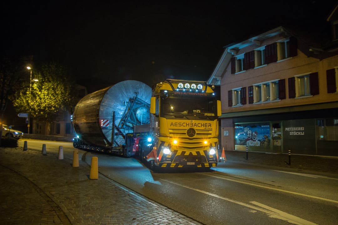  Ein Biertransport rollte in der Nacht auf Montag durchs Niederamt.