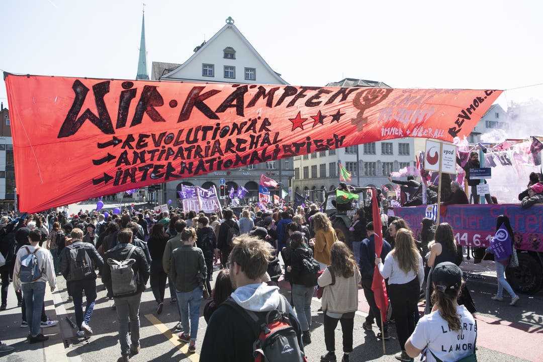 Impressionen der Kundgebung in Zürich.