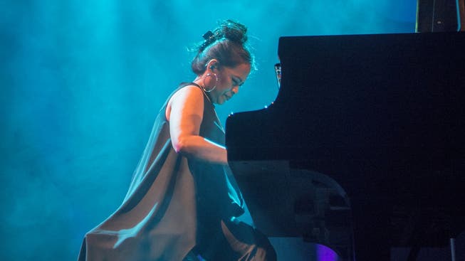 Rose Ann Dimalanta startet ihre neue Solo-Karriere in Basel und Zürich.
