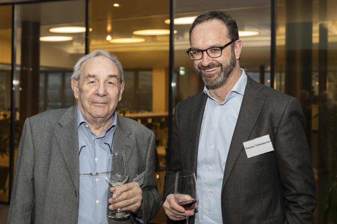 Hans Baumgartner war früher Sekretär des IHV und verfasste die Chronik zum 50-Jahr-Jubiläum 2010. Hier im Bild mit Vorstandsmitglied Thomas Tiefenbacher.