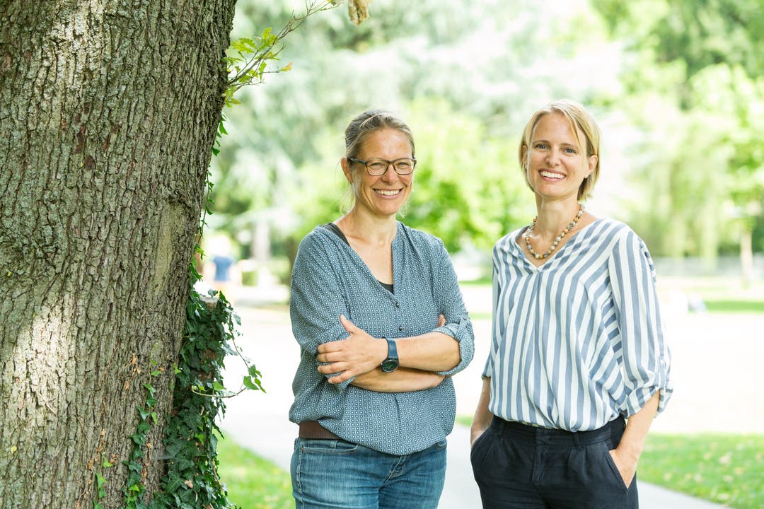 Umweltwochen Baden Pascale Contesse (l.), Projektleiterin bei der Stadtökologie, und Stadtoberförsterin Sarah Niedermann leiten die Aktionswochen.