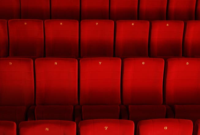 In diesen Sesseln im Saal 2 des Kino Sterk sitzen immer seltener Gäste.