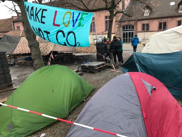 Das Klimacamp auf dem Kasernenplatz in Basel.