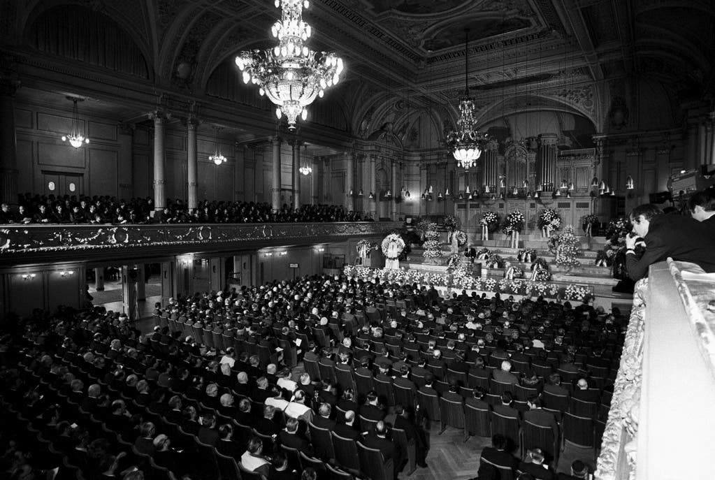 In der Tonhalle in Zürich fand am 26. Februar 1970 eine Trauerfeier statt.