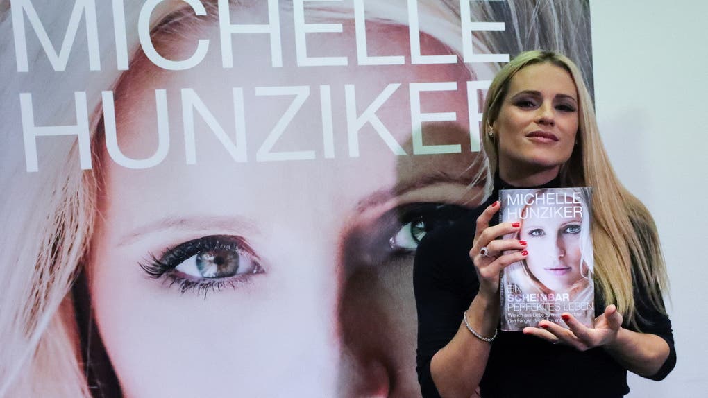 Michelle Hunziker präsentiert ihr Werk "Ein scheinbar perfektes Leben" an der Frankfurter Buchmesse.