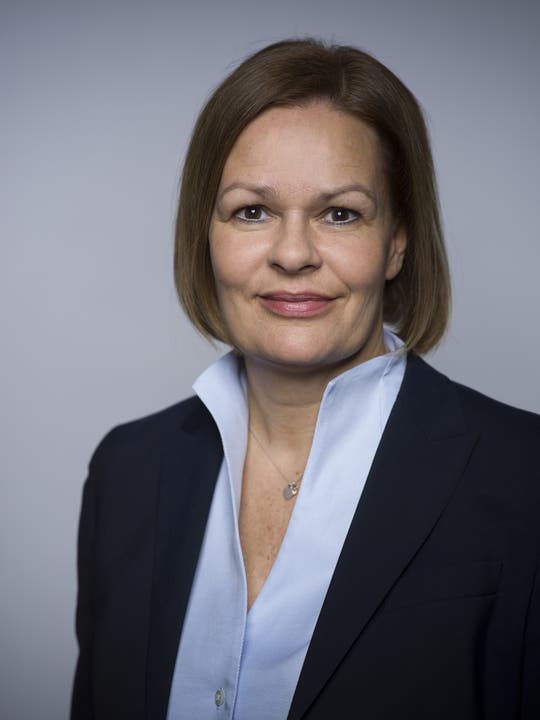 Nancy Faeser (48), SPD Sie ist stellvertretende Fraktionsvorsitzende und Innenpolitische Sprecherin der SPD-Landtagsfraktion sowie Generalsekretärin der SPD Hessen.