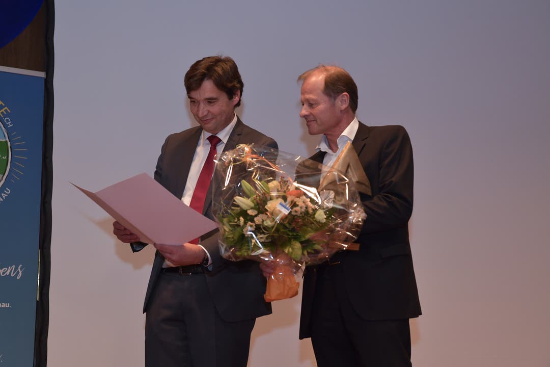 Kulturpreisverleihung 2019 Marc Reist erhält den Kulturpreis von Stadtpräsident François Scheidegger.