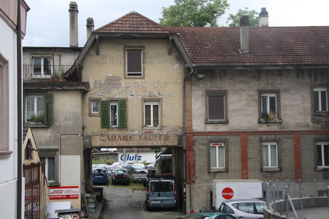 Die alten Gebäude der ehemaligen Garage Fauser müssten dem Segetzpark weichen