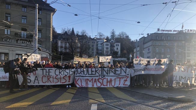 Auch in Zürich gehen Schülerinnen und Schüler für das Klima auf die Strasse.
