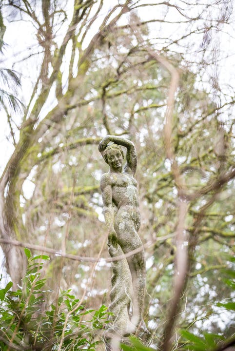 Trudels Rosenfrau Die Akt-Skulptur stellte Trudel im Rosengarten des Kurparks auf. Die biederen Badener gaben ihr den Namen "Schandweib".