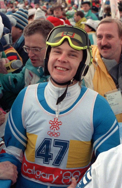 Matti Nykänen gewinnt 1988 drei Mal Gold an den Olympischen Winterspielen.