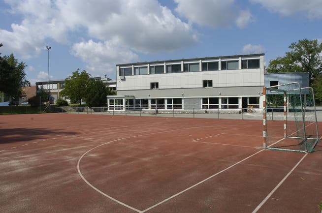 Der Pausenplatz des Schulhauses. (Archiv)