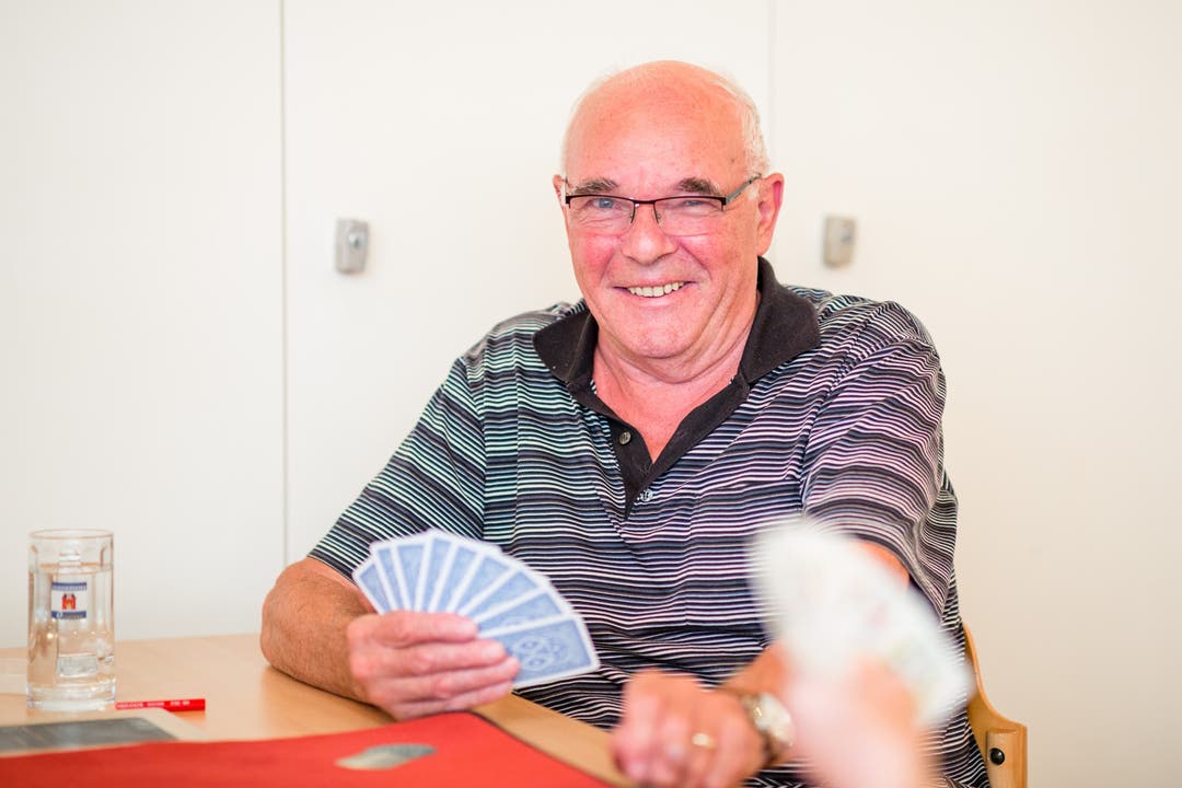 Othmar Rölli (71), Birmensdorf «Beim Jassen gibt es keine Tricks. Man braucht einfach eine gesunde Nase: Wer hat welche Karten? Wie geht es wohl weiter? Das ist das Spannende.»